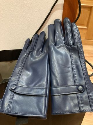 Guantes elegantes efecto piel azul marino