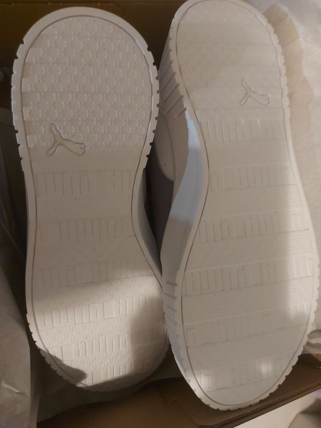 Puma Scarpe/Sneakers nuove taglia 38.5