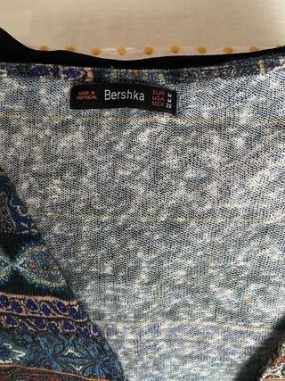 Chaqueta abierta dibujo étnico NUEVA BERSHKA M