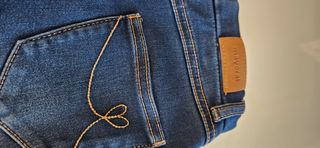 Jeans elasticizzato per bambina 