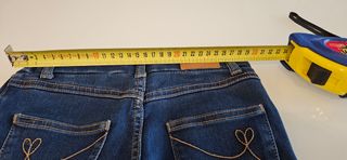Jeans elasticizzato per bambina 