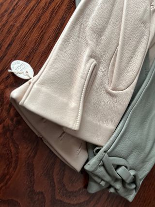 DOS PARES DE GUANTES  DE PIEL TALLA 6,5