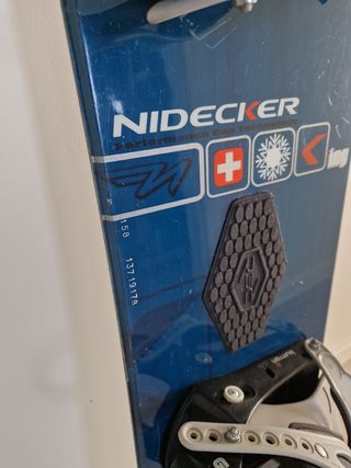 Tabla Snowboard Nidecker y fijaciones Burton