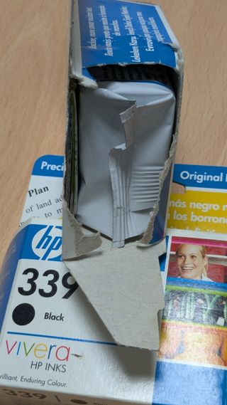 Cartuchos HP 339 originales los dos por 10€
