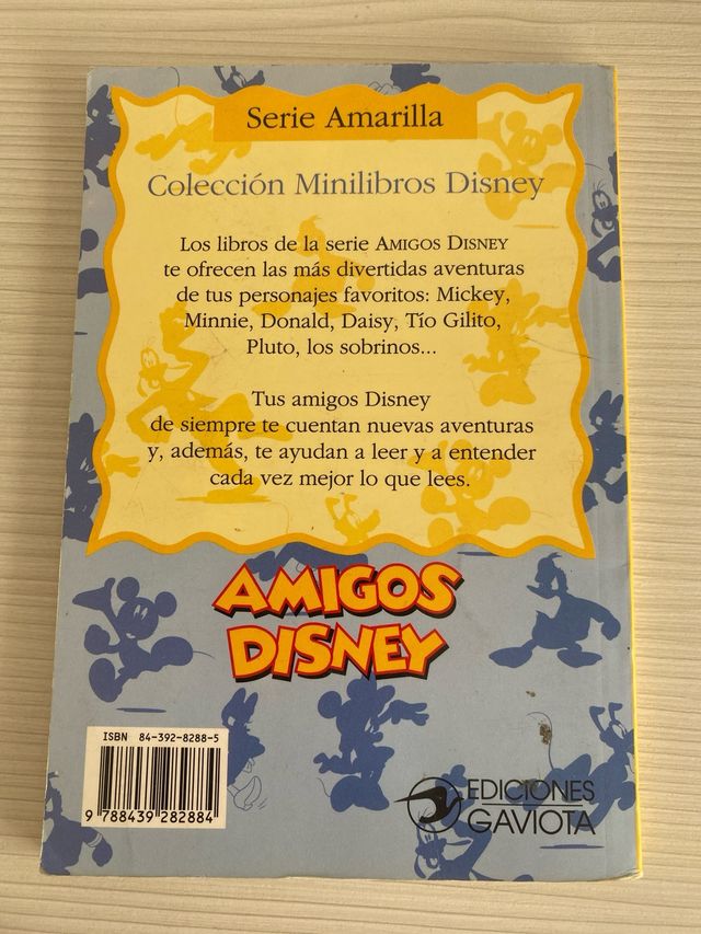 Minnie va de compras Pluto está muy raro