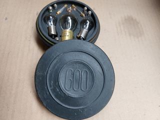 ESTUCHE LAMPARAS RECAMBIO SEAT 600