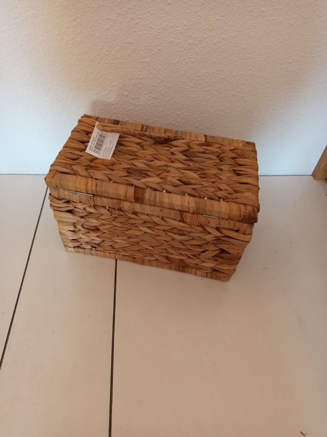 Cesta baúl de mimbre natural de enea