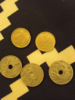 Billetes y monedas antiguas