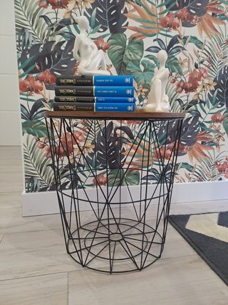 Mesa,taburete o almacenador 