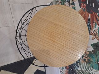 Mesa,taburete o almacenador 