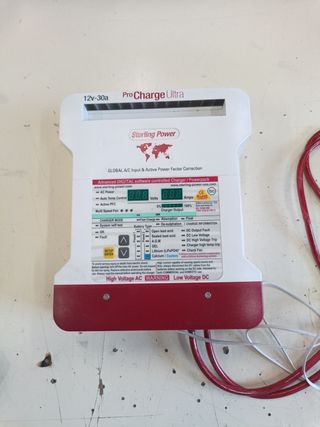 Cargador de baterías camper 