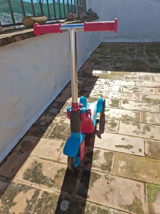 Patin de tres ruedas para niñ@s