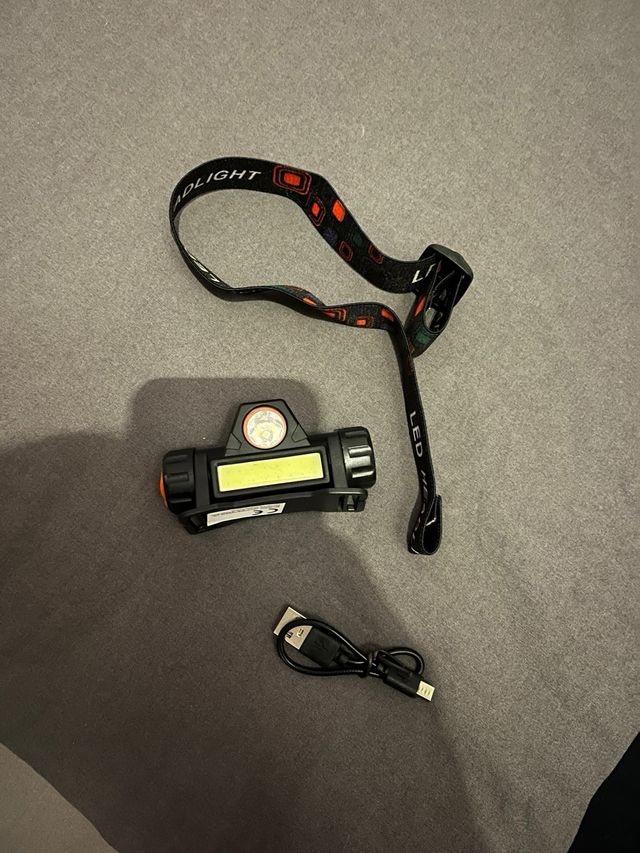 Linterna frontal led recargable camping montaña