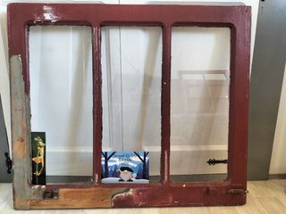 Hoja de ventana antigua