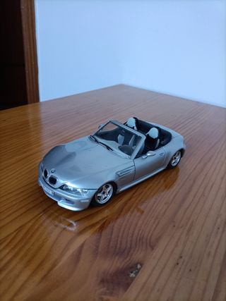 Maqueta coche BMW 333