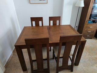 Mesa comedor extensible y sillas madera