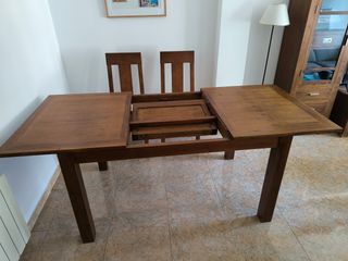 Mesa comedor extensible y sillas madera