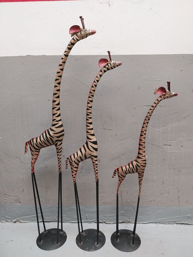 Jirafas de metal