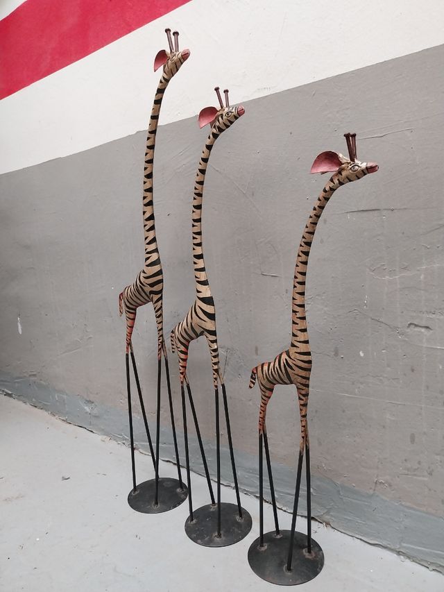 Jirafas de metal