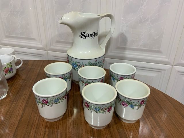 Juego jarra y 6 vasos de sangria retro