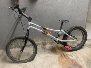 Bicicleta para trial