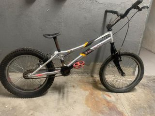 Bicicleta para trial