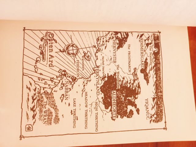 Siege (Memory, Sorrow & Thorn)