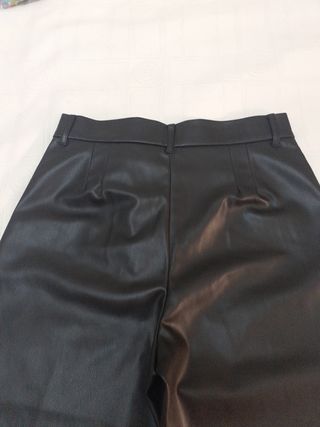 Pantalon polipiel ZARA