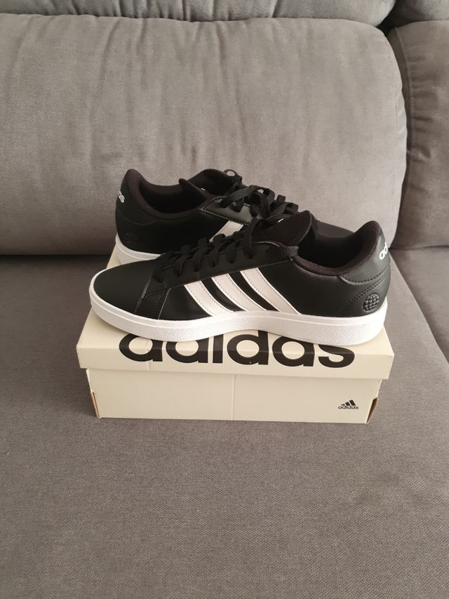 ZAPATILLAS ADIDAS