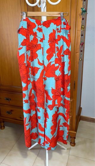 Traje floral camisa y pantalón