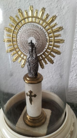 Virgen del pilar color plata y oro 