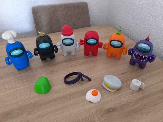 6 figuras de Among Us