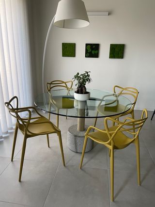 Tavolo in cristallo e pietra di design