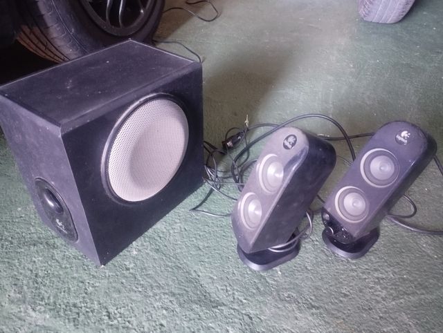 Altavoces Logitech