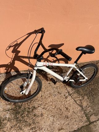 Bicicleta bmx shark