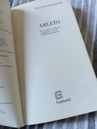 Amleto. Testo inglese a fronte