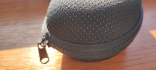 Funda rígida para gafas de sol Arnette