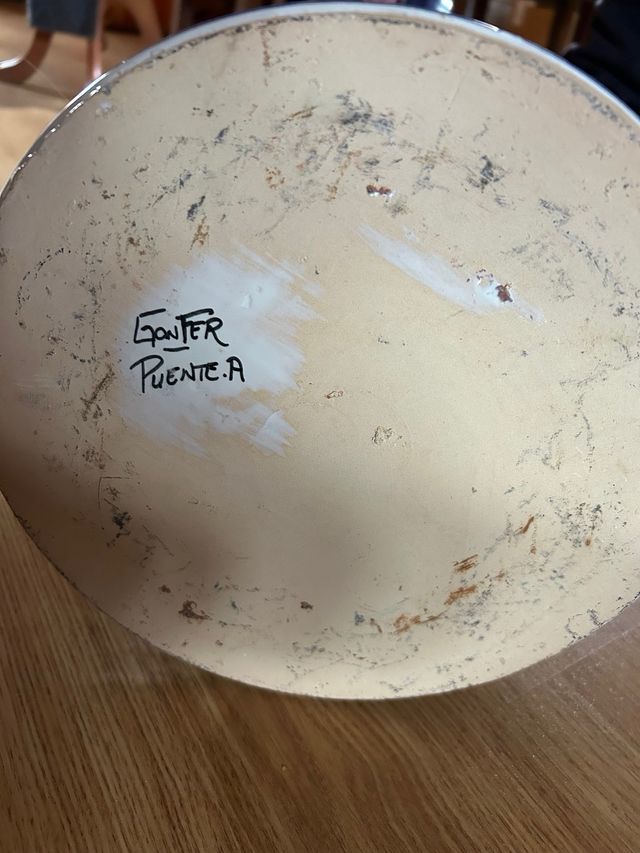 Palanganero de cerámica de Talavera