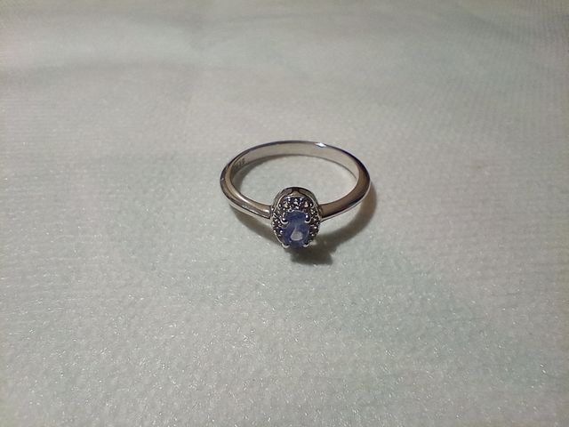 Anillo de plata de ley 925 con piedra natural