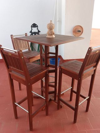 Conjunto Barra Bar Madera , mesa y sillas altas
