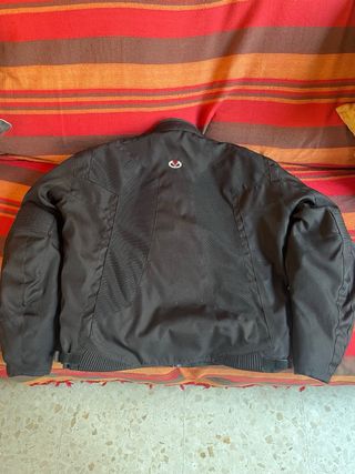 Chaqueta moto Invictus