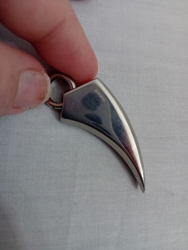 Ciondolo dente del lupo, Breil