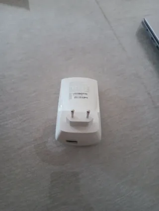 Conjunto router y repetidor  tp link