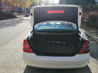 Mercedes-Benz Clase E 2003 etiqueta C