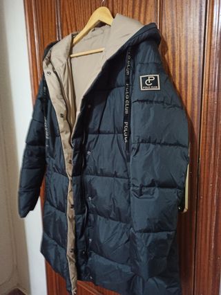 Abrigo reversible con capucha fija