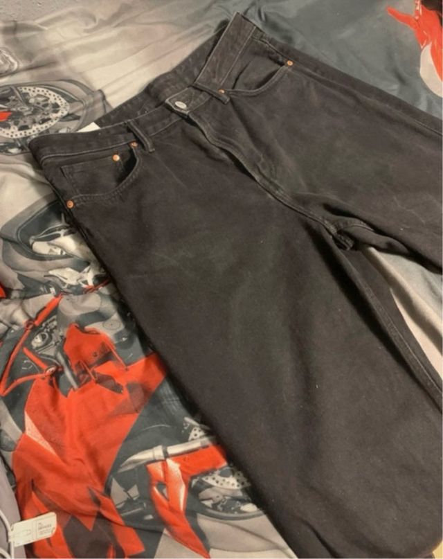 Denim nero a vestibilità larga HyM