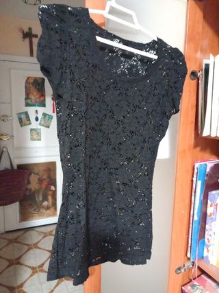TOP negro de crochet