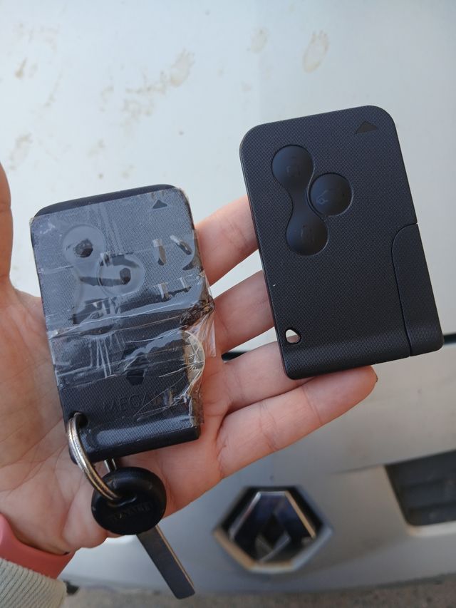 Nueva tarjeta Megane 3 botones insertar