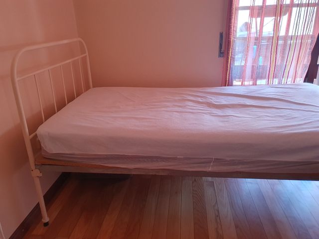 Cama de ferro antiga / vintage