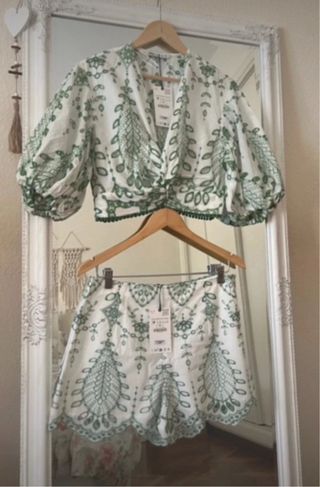 Top y short bordado perforado Zara Talla S y M